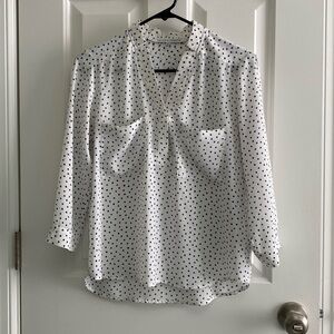 Collective Concepts XSP Blue and white along sleeve blouse, v neck.